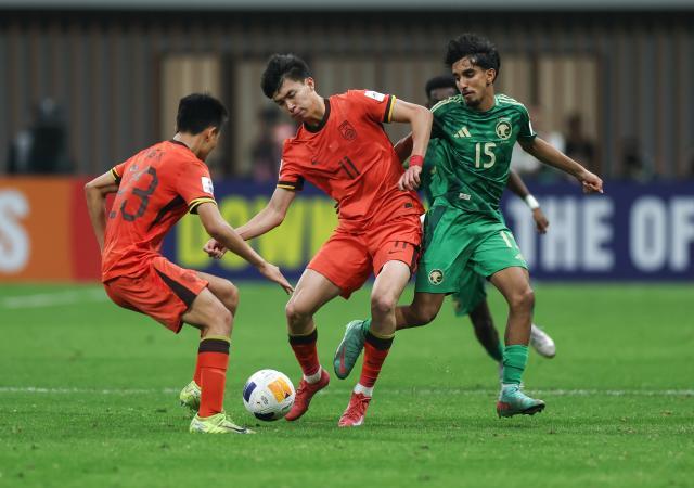 正版通道-让路全运会！ U22国足与国青放弃参加土伦杯