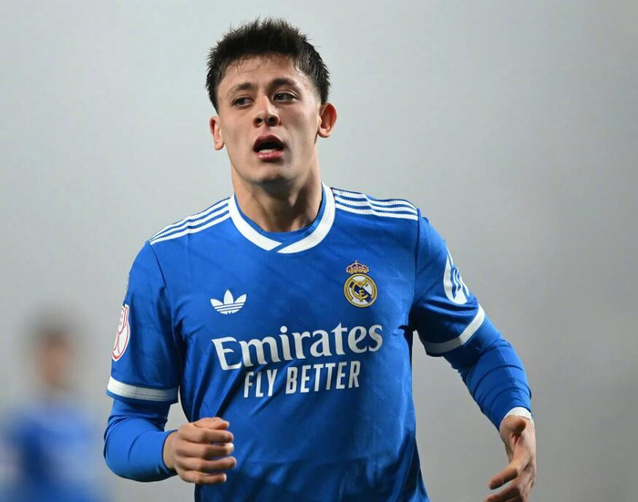 开云体育下载-阿森纳关注西甲新星门多萨与皇马小将居莱尔|ESPN|埃尔切|土耳其|夏季转会|皇家马德里_新浪体育_新浪新闻