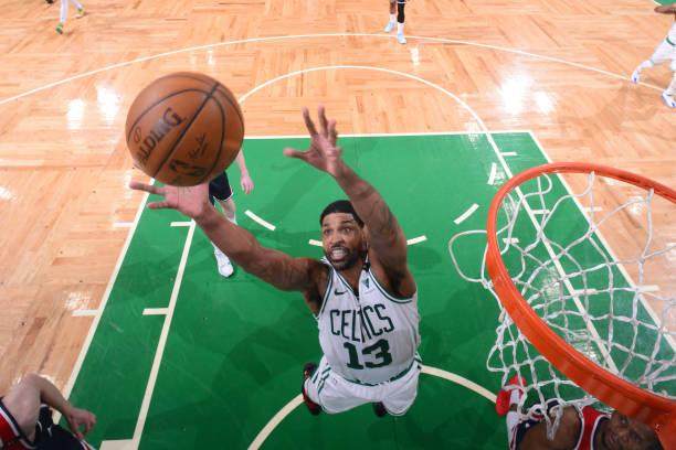 体育软件-季后赛TT或完成变身 罗威伤退他将承担更大责任