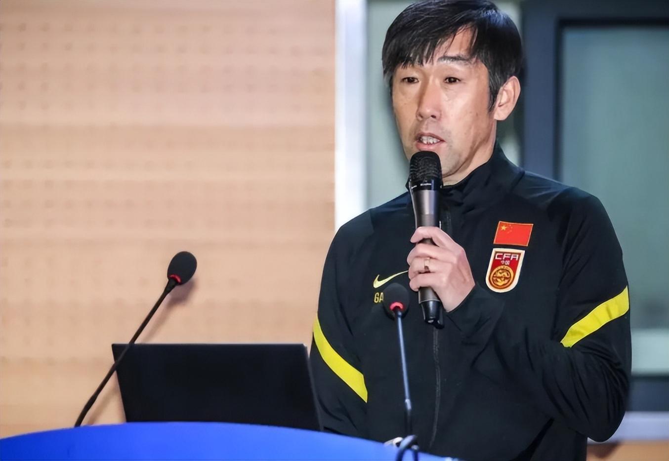 安卓iOS-意外!青岛西海岸刚1比4不敌上港,郑智就发声做出重要决定