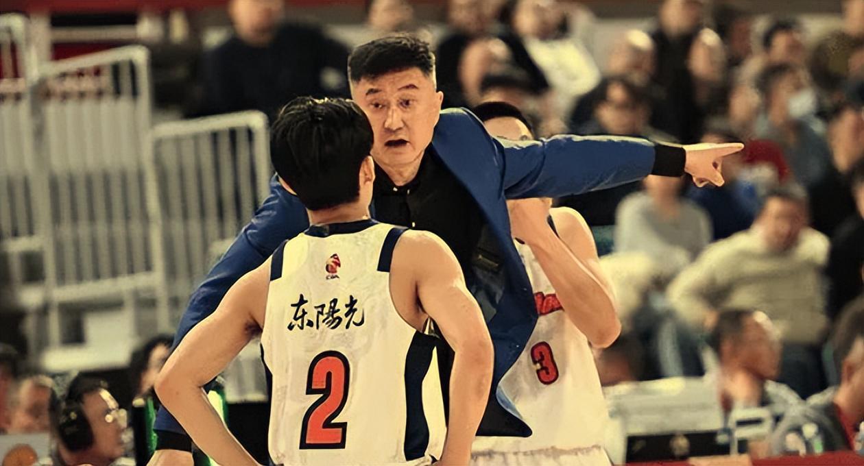 体育软件-徐杰仅得4分!崔永熙投篮4中0一分未得,广东宏远落后北京首钢队9分